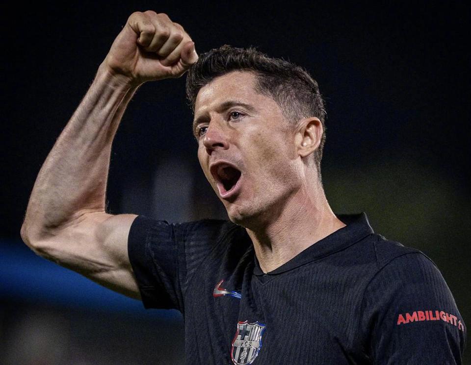 西班牙人客场轻松取胜,士气高昂 西班牙人客场轻松取胜,士气高昂