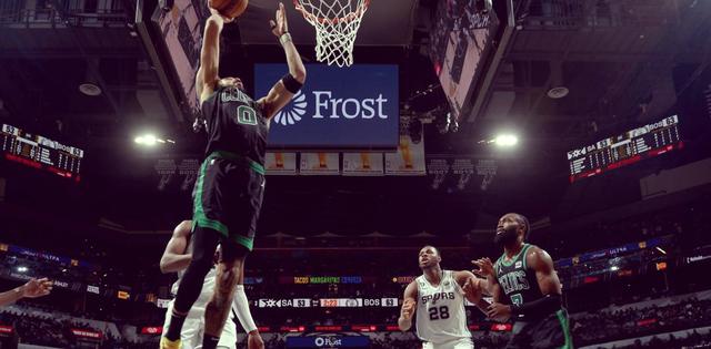 国王险胜公牛，詹姆斯扛起全队