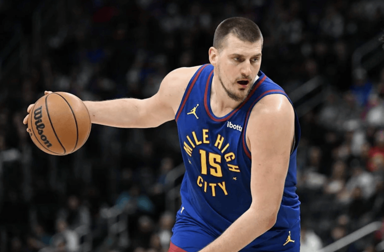 雷速足球直播平台-掘金背城倒海体位湖人，约基奇以色列禁区高位打击大卫球迷