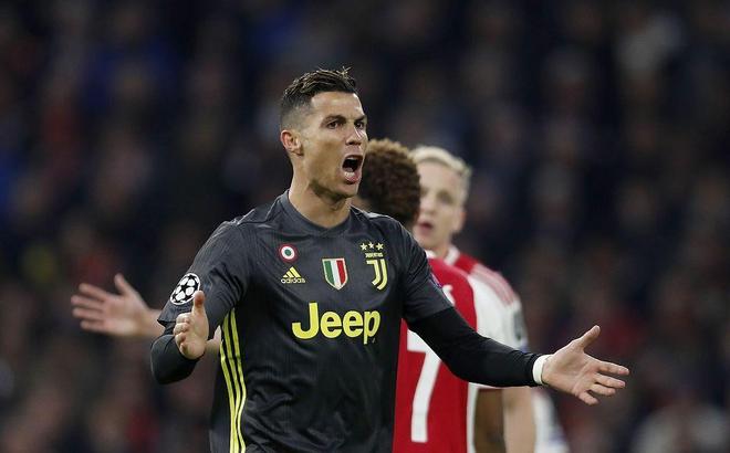 雷速足球直播平台-阿贾克斯惊险获胜，淘汰尤文图斯晋级