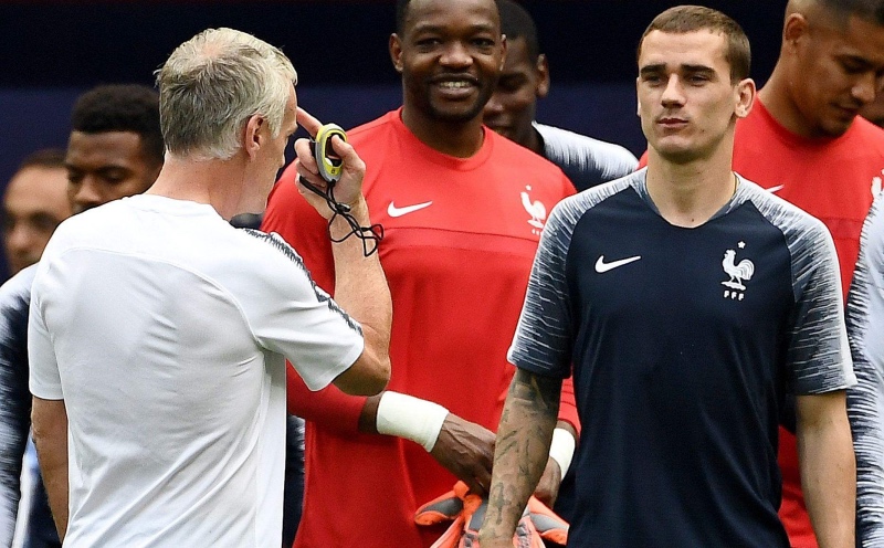 马来西亚队横扫法国队,黄鸭组合点燃赛场 马来西亚队横扫法国队,黄鸭组合点燃赛场