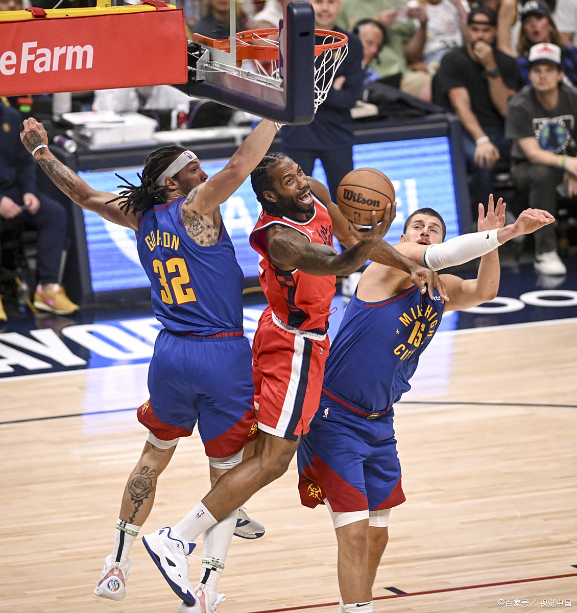 魔术完胜快船，布克点燃赛场