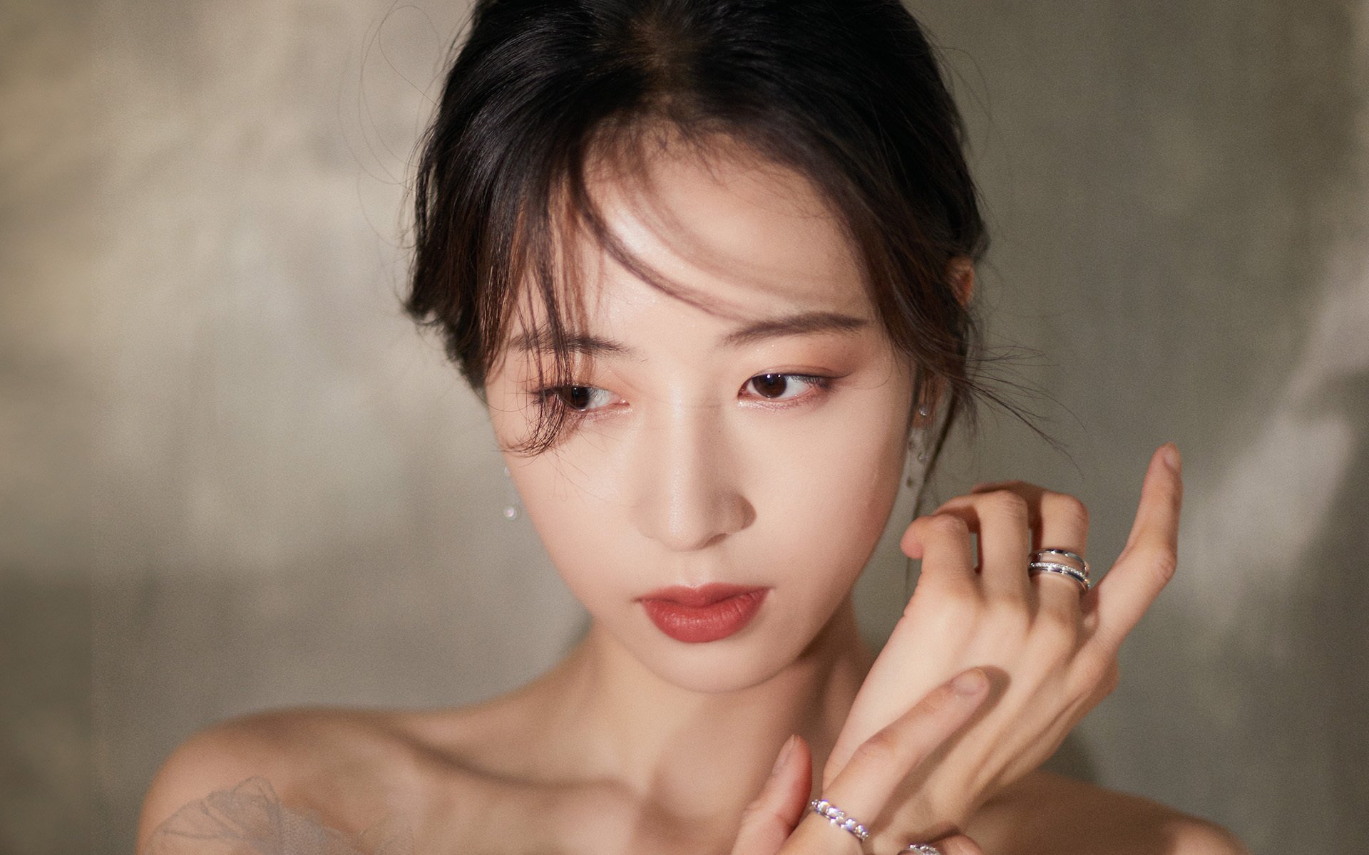 雷速体育-威尔士碾压哥伦比亚，李刚仁成为关键先生，一场跨越国界的足球传奇